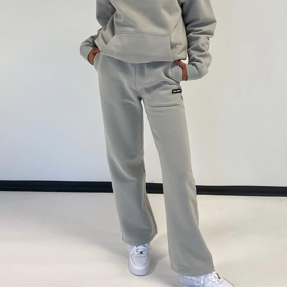 NICKI STUDIOS Grey Women's Sweatpants